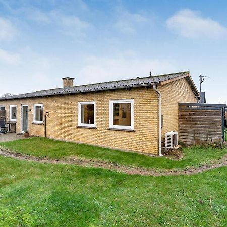Beautiful Home In Nakskov With Kitchen ภายนอก รูปภาพ