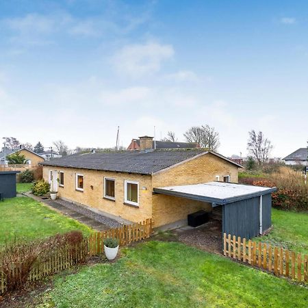 Beautiful Home In Nakskov With Kitchen ภายนอก รูปภาพ